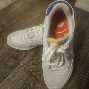 Nike White and Blue Sneakers